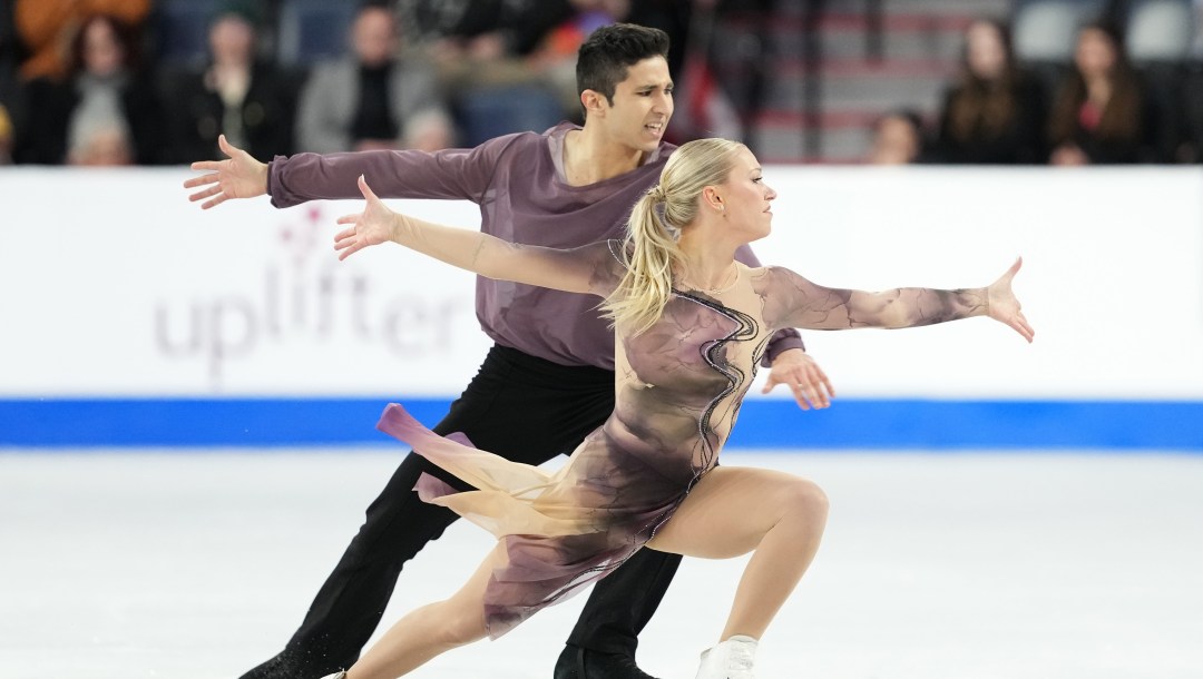 Zachary Lagha en action avec sa partenaire Marjorie Lajoie.