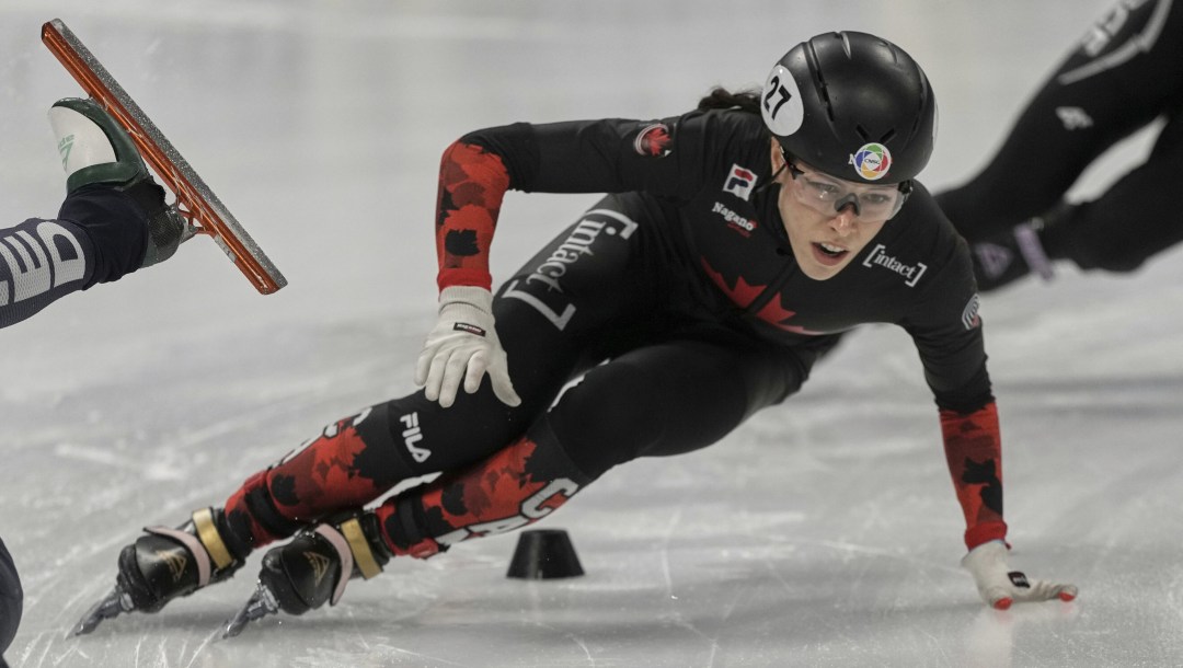 Florence Brunelle fait un virage pendant une course.