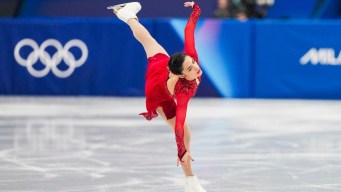 Madeline Schizas en action en patinage artistique.