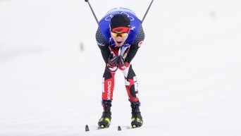 Rémi Drolet prend de la vitesse lors d'une course.