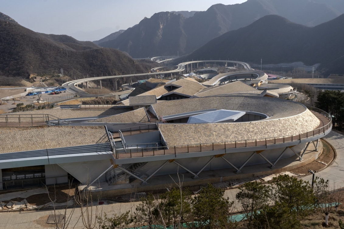Le Centre de glisse national de Yanqing en périphérie de Beijing. Le site accueillera les épreuves de bobsleigh, luge et skeleton pendant les Jeux olympiques d'hiver de Beijing.