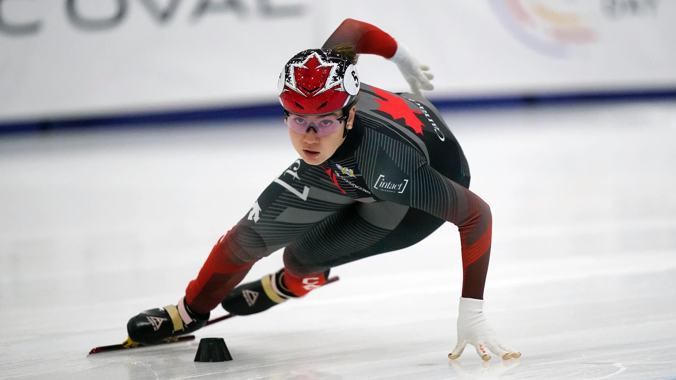 16 patineurs de vitesse sur longue piste nommés au sein d'Équipe Canada