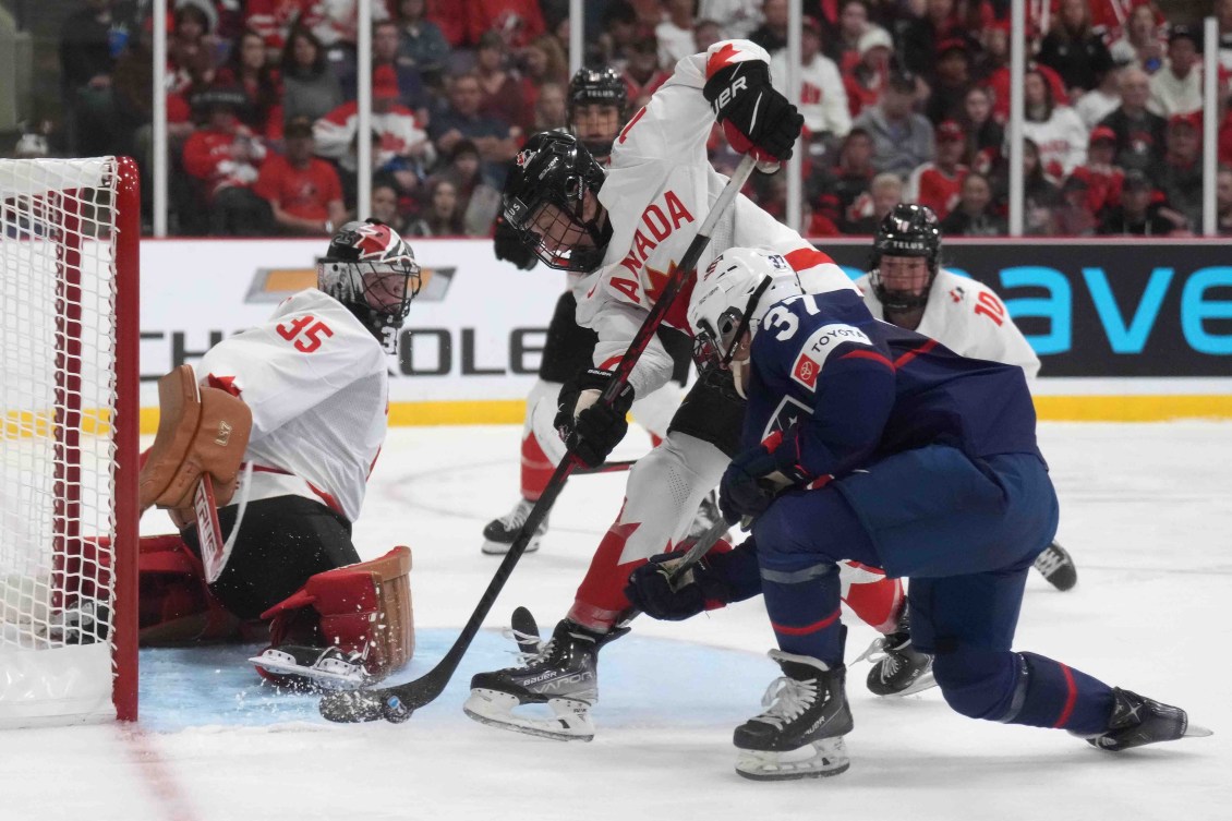 Le Canada gagne la médaille de bronze au Championnat mondial féminin des  M18 2024 de l'IIHF