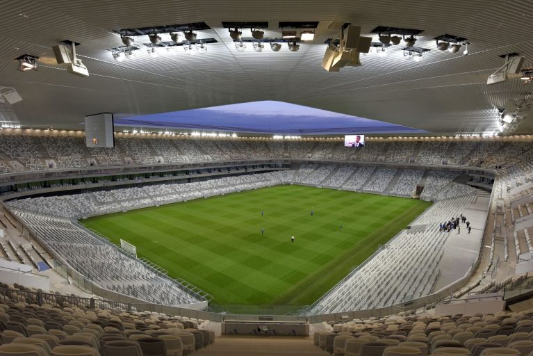 Dessin de l'intérieur du Stade de Bordeaux.
