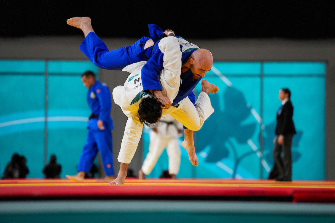 Shady El Nahas pendant un combat de judo.