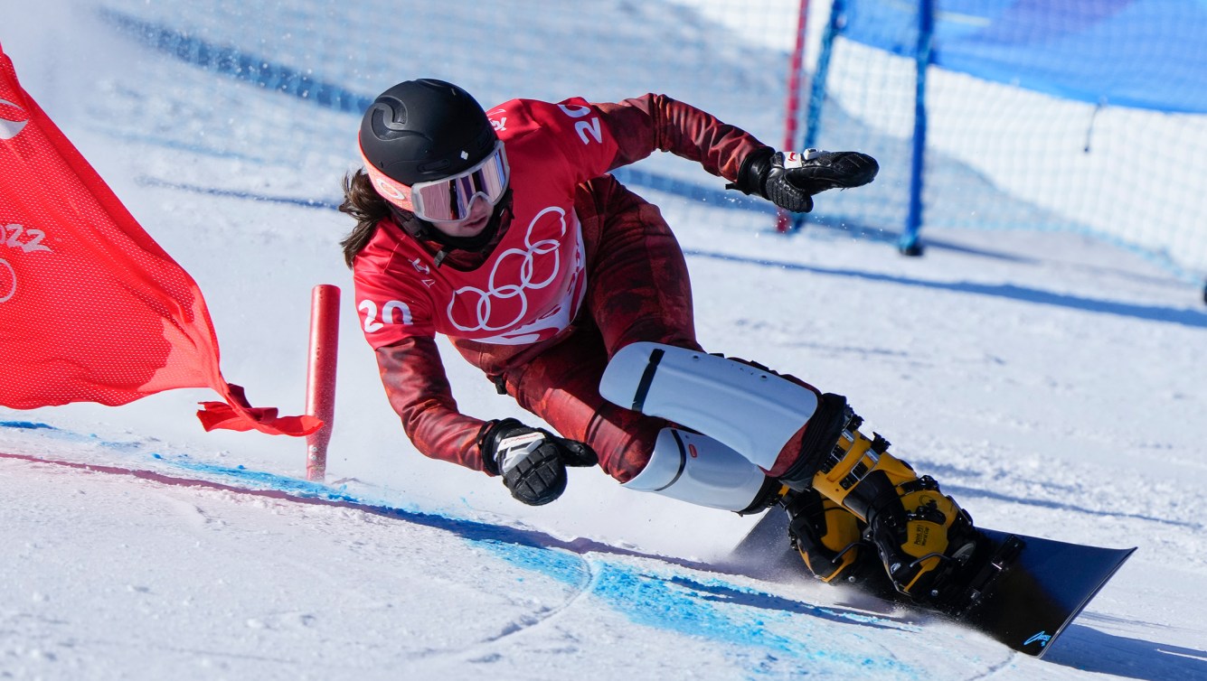 Megan Farrell pendant une course de slalom.