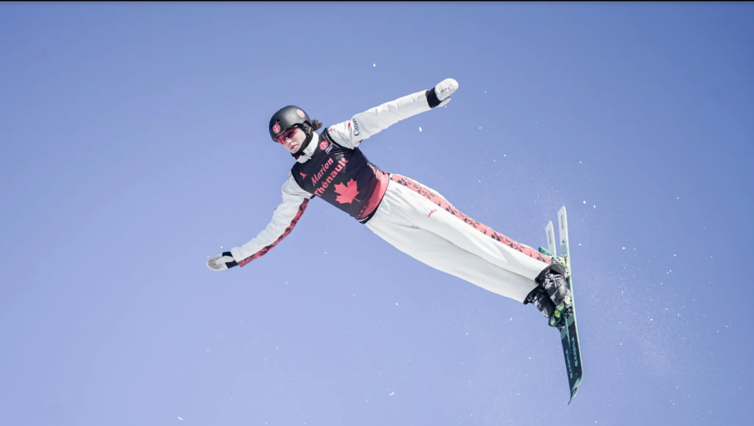 Manon Thénault à la Coupe du monde de ski acrobatique de Lac Beauport, février 2024.