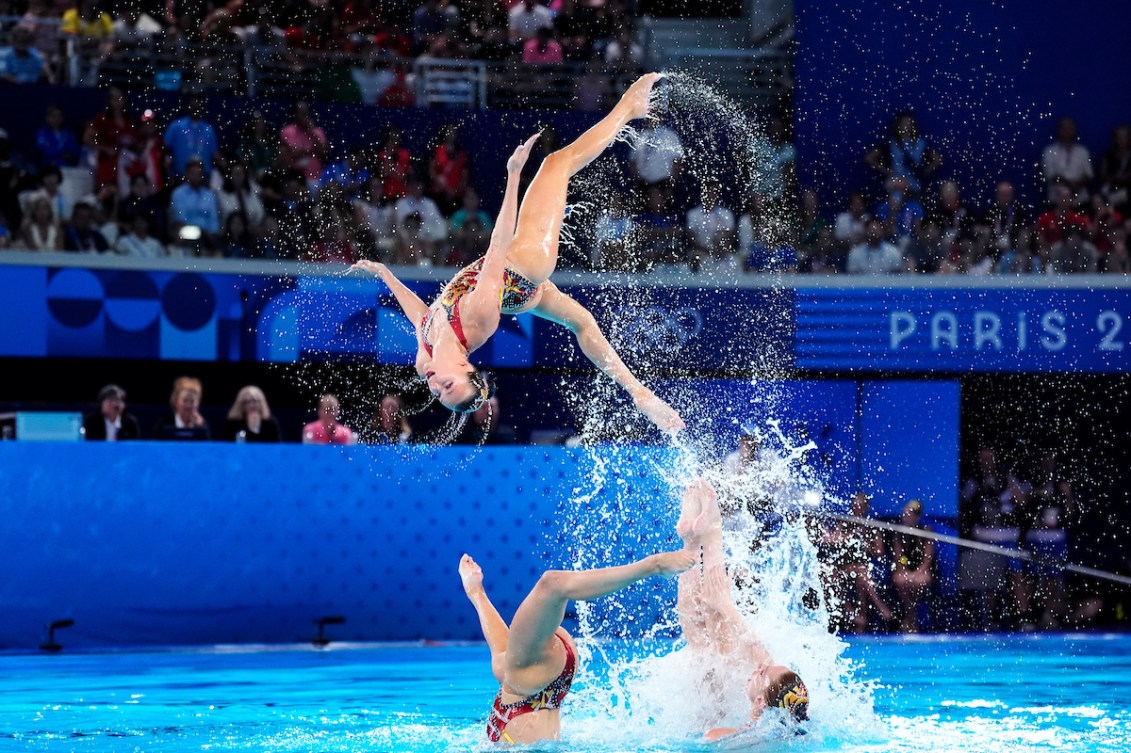 La jeune équipe canadienne de natation artistique acquiert de l