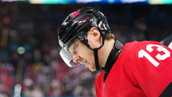 Sam Reinhart en action en hockey sur glace.