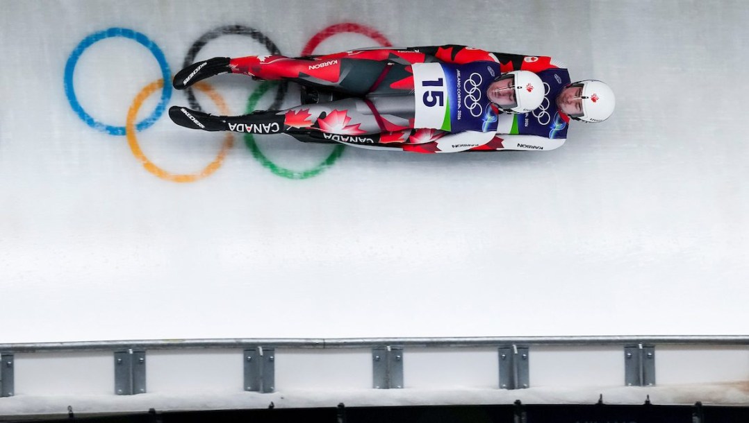 Cole Zakanski en action en luge.