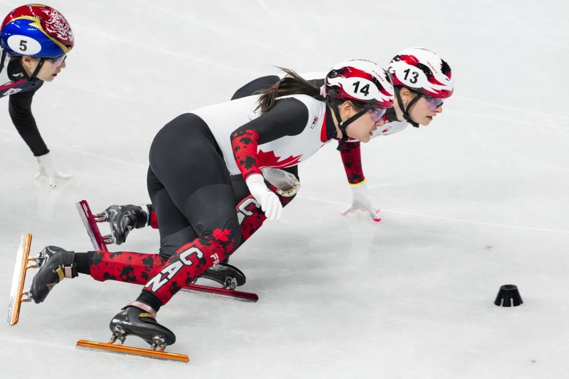 Kim Boutin effectue un virage lors d'une course