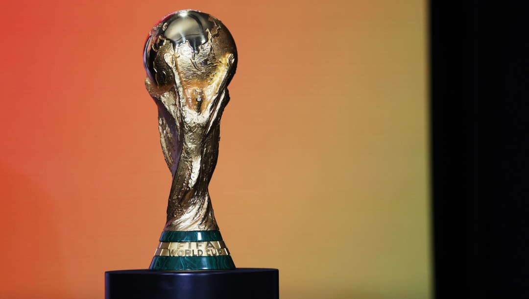 Le trophée de la Coupe du Monde de la FIFA